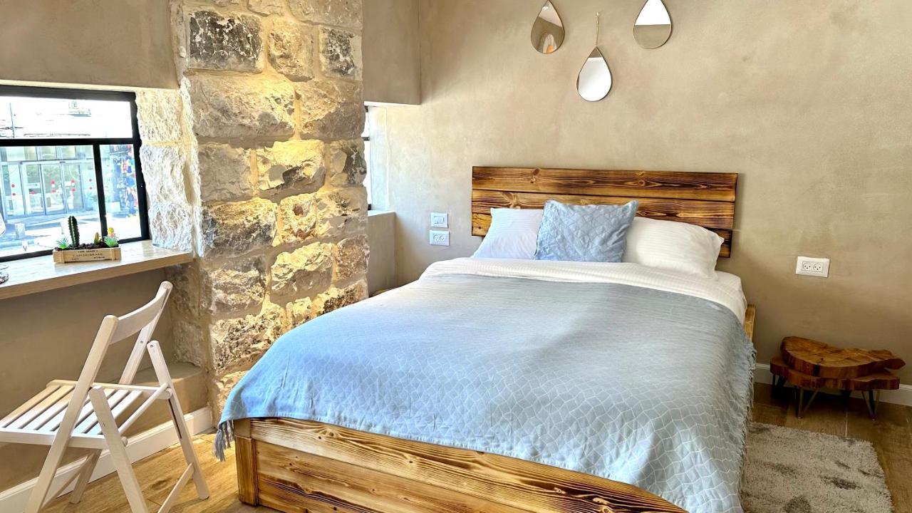 Boutique Apartment In Heart Of Хайфа Екстериор снимка