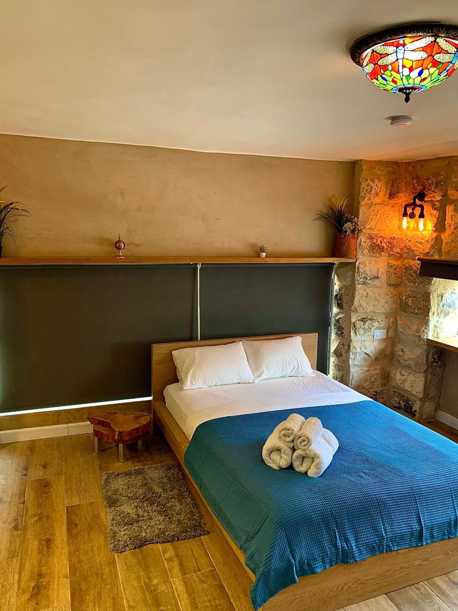 Boutique Apartment In Heart Of Хайфа Екстериор снимка